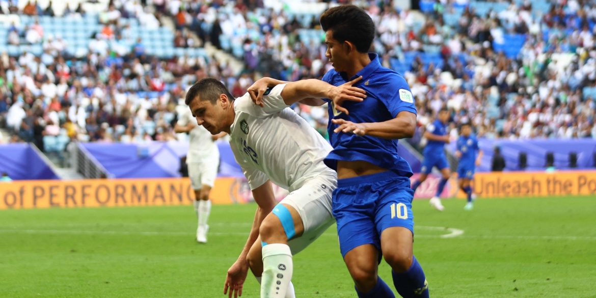Newcastle among the front-runners to sign "excellent" young centre-back