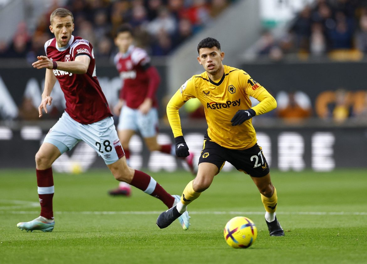 Liverpool could still look to sign Nunes